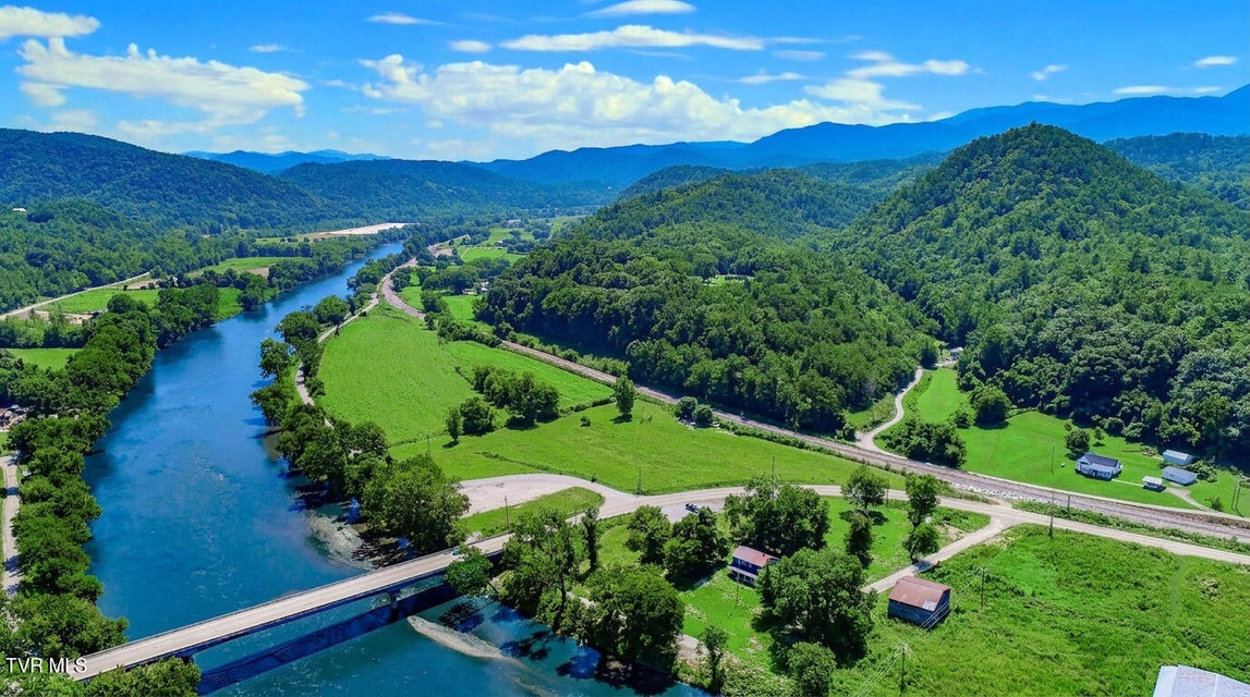 Photo #6: 130 & 110 Only Way 