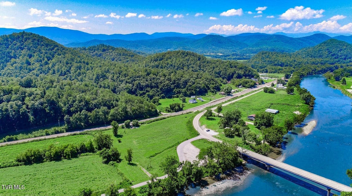 Photo #8: 130 & 110 Only Way 