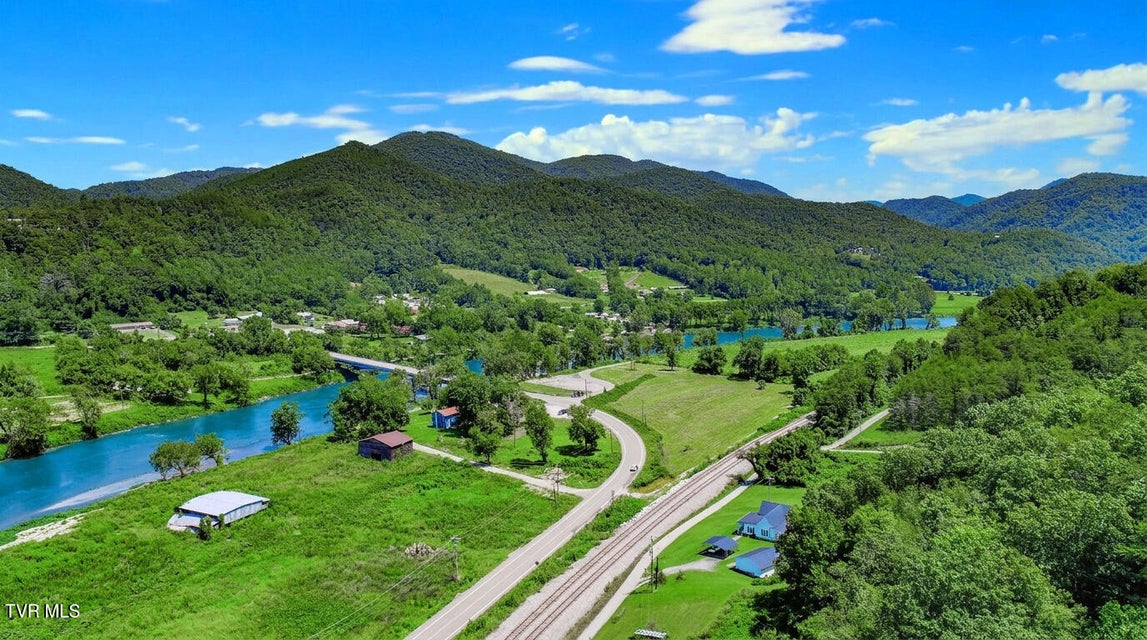 Photo #10: 130 & 110 Only Way 