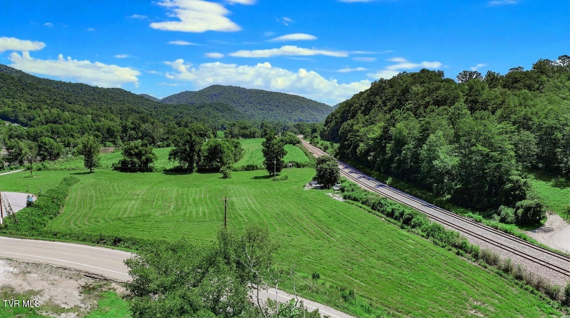 Photo #16: 130 & 110 Only Way 