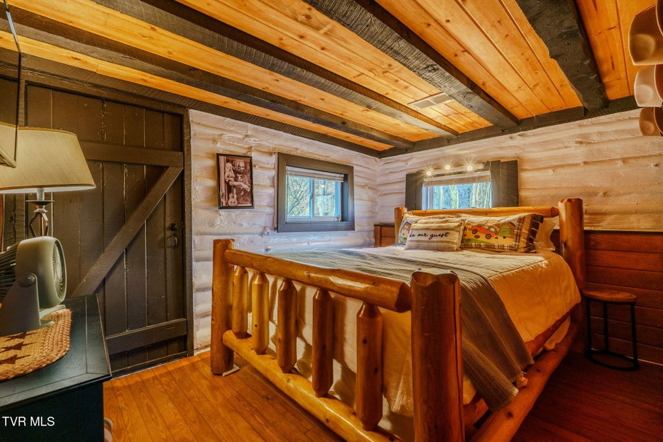 Photo #11: 1878 Little Cove Road