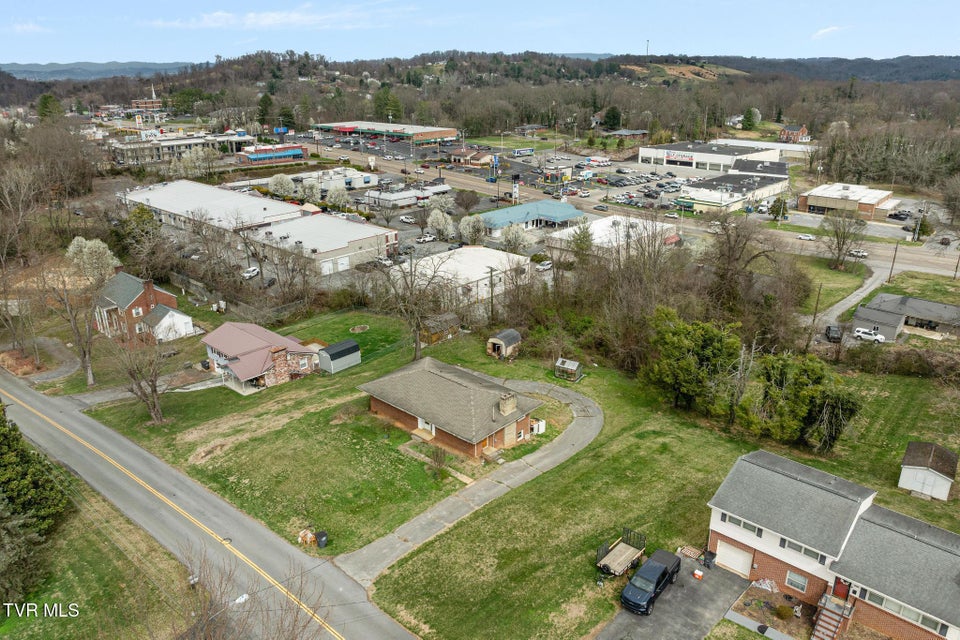 Photo #32: 4321 Ridgemont Drive