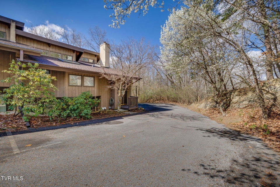 Photo #50: 111 Tree Top Lane