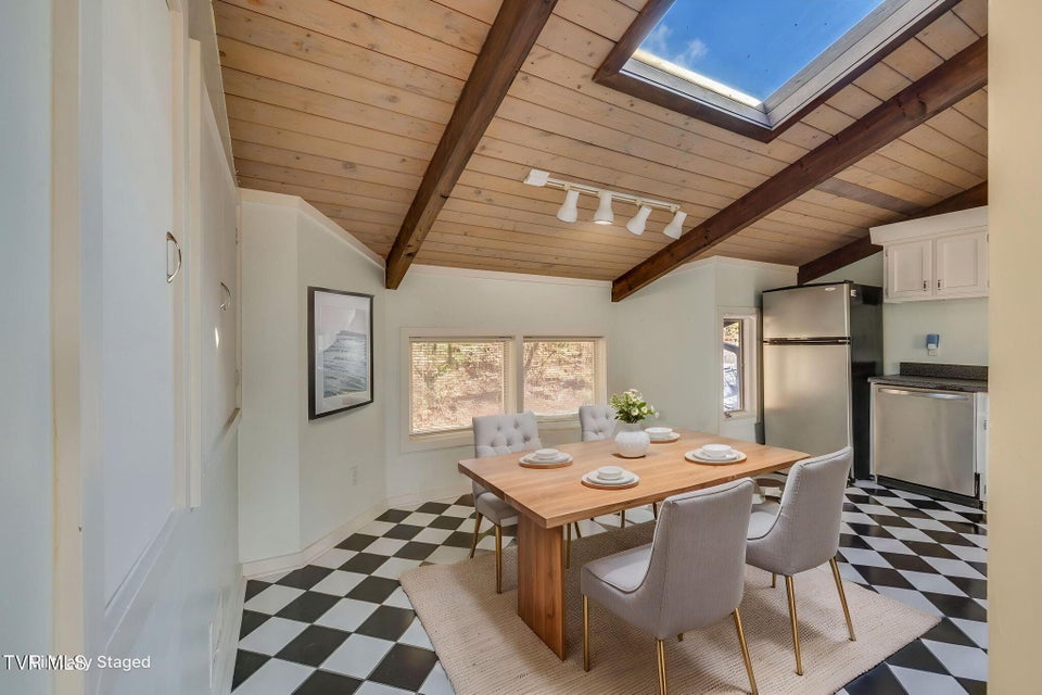 Photo #16: 111 Tree Top Lane