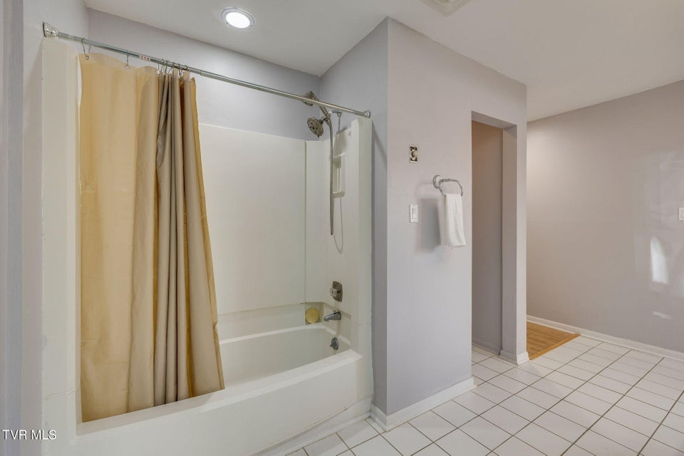 Photo #24: 111 Tree Top Lane