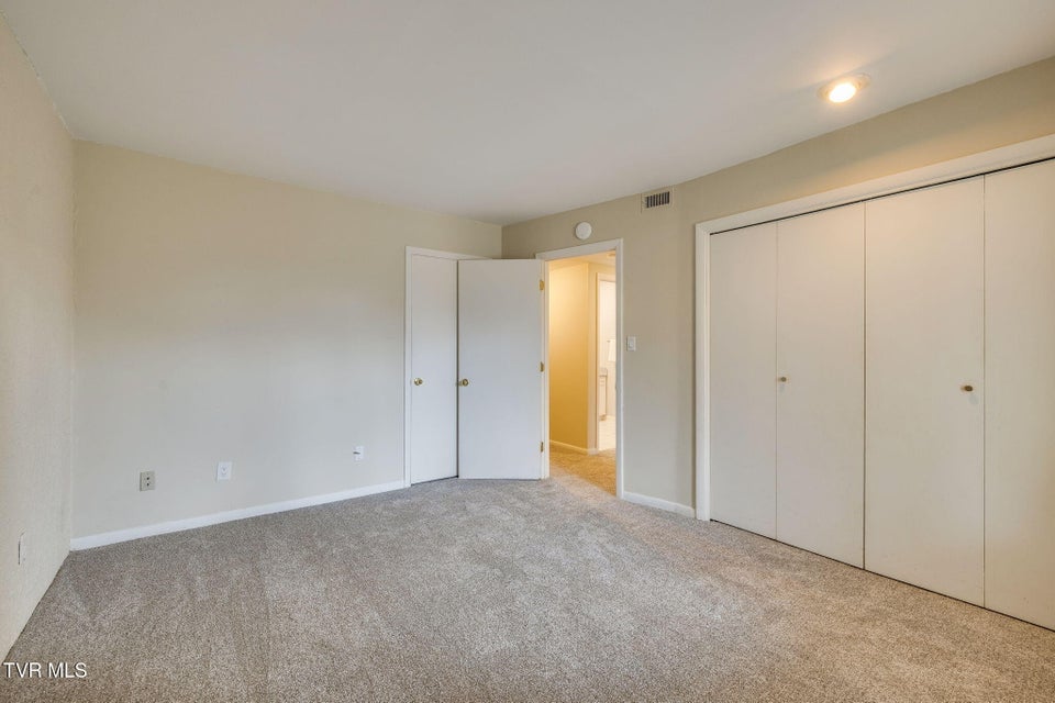 Photo #35: 111 Tree Top Lane