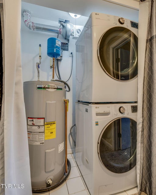 Photo #36: 111 Tree Top Lane