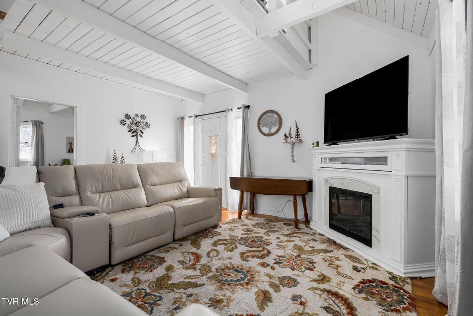 Photo #9: 101 Taylortown Road