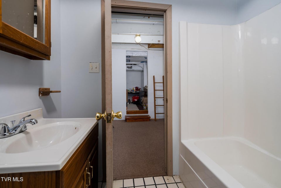 Photo #34: 101 Taylortown Road