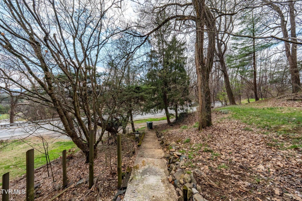 Photo #46: 101 Taylortown Road