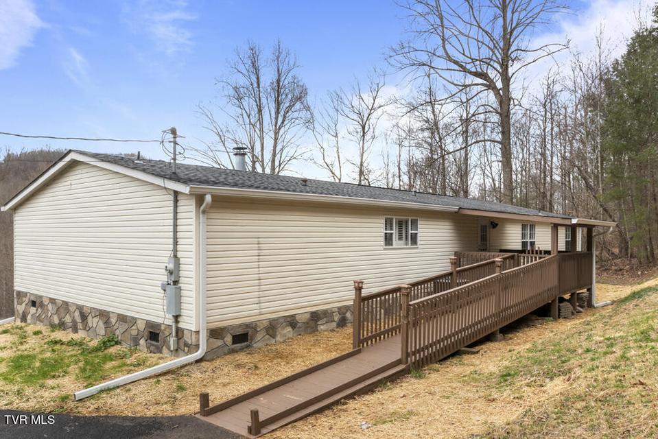 Photo #23: 835 Mountain View Road