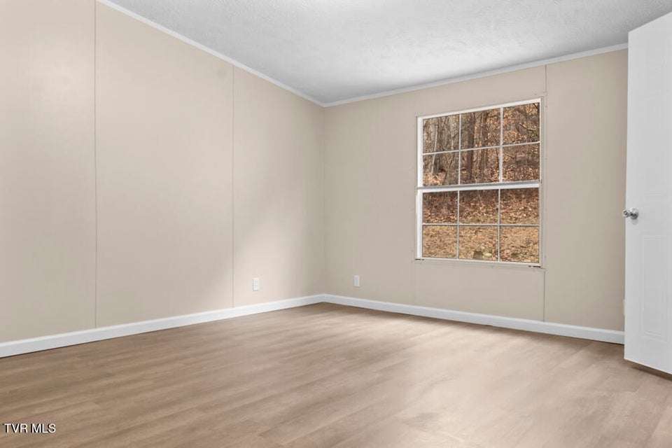 Photo #19: 835 Mountain View Road