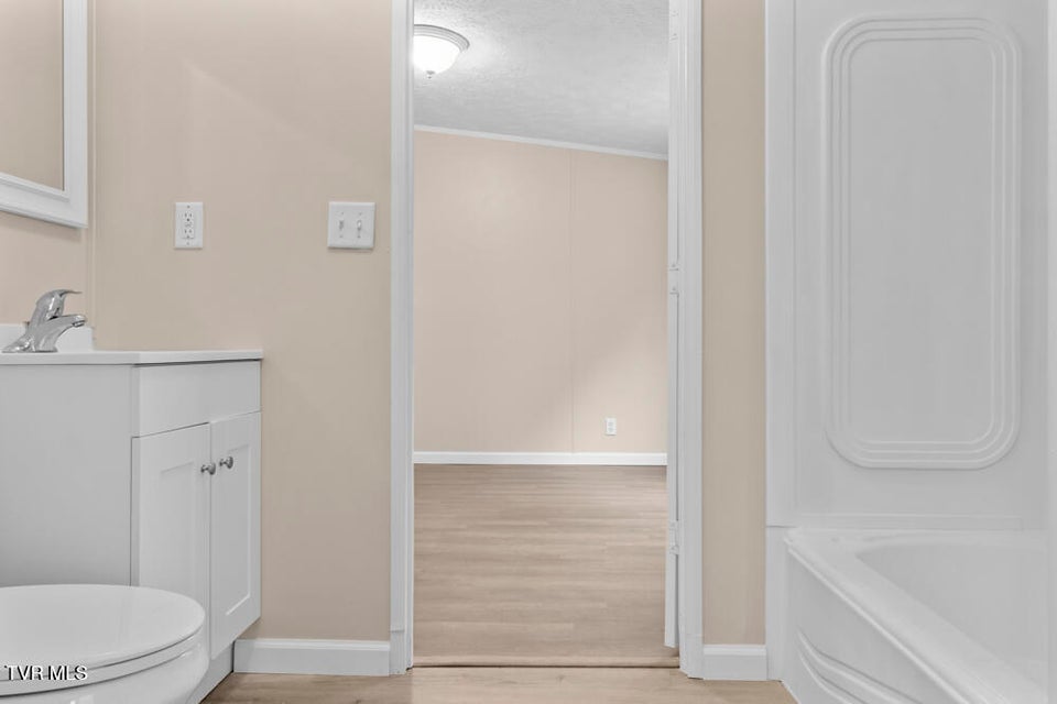 Photo #18: 835 Mountain View Road