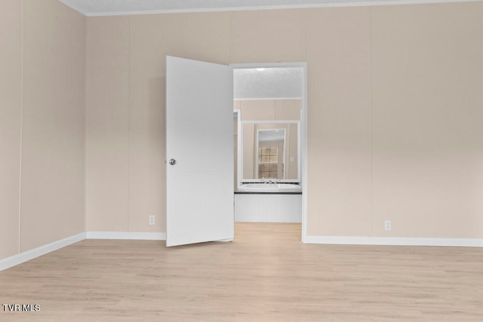 Photo #11: 835 Mountain View Road