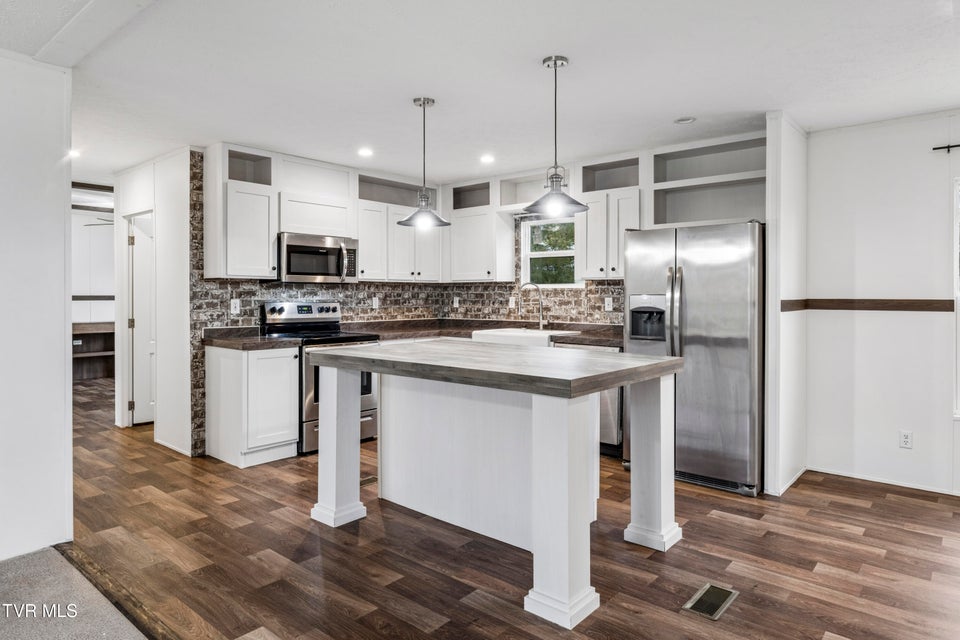 Photo #8: 274 Scott Lane