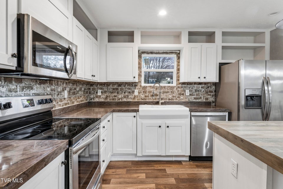 Photo #10: 274 Scott Lane