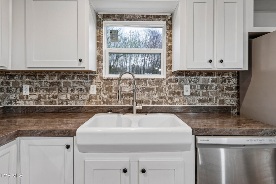 Photo #12: 274 Scott Lane