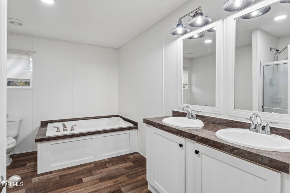 Photo #17: 274 Scott Lane