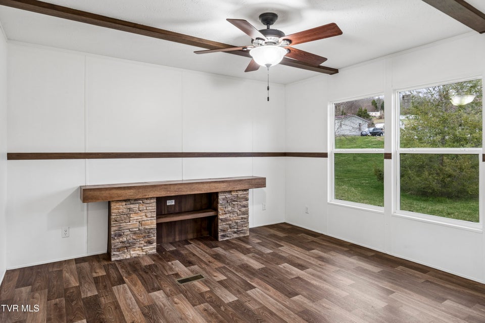 Photo #24: 274 Scott Lane