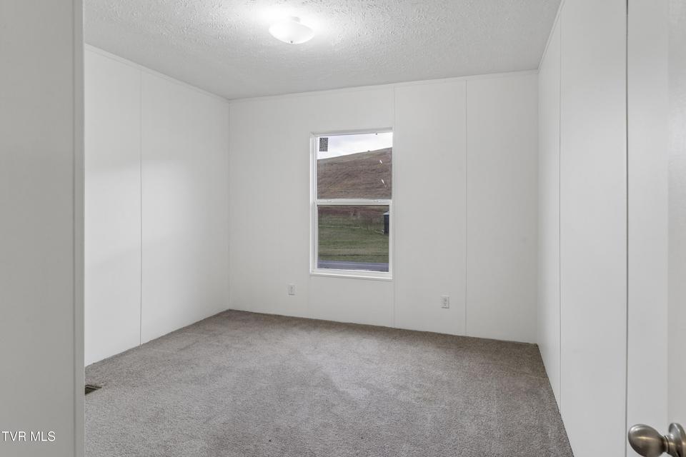 Photo #26: 274 Scott Lane