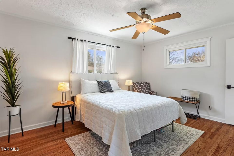 Photo #25: 508 Woodhaven Drive