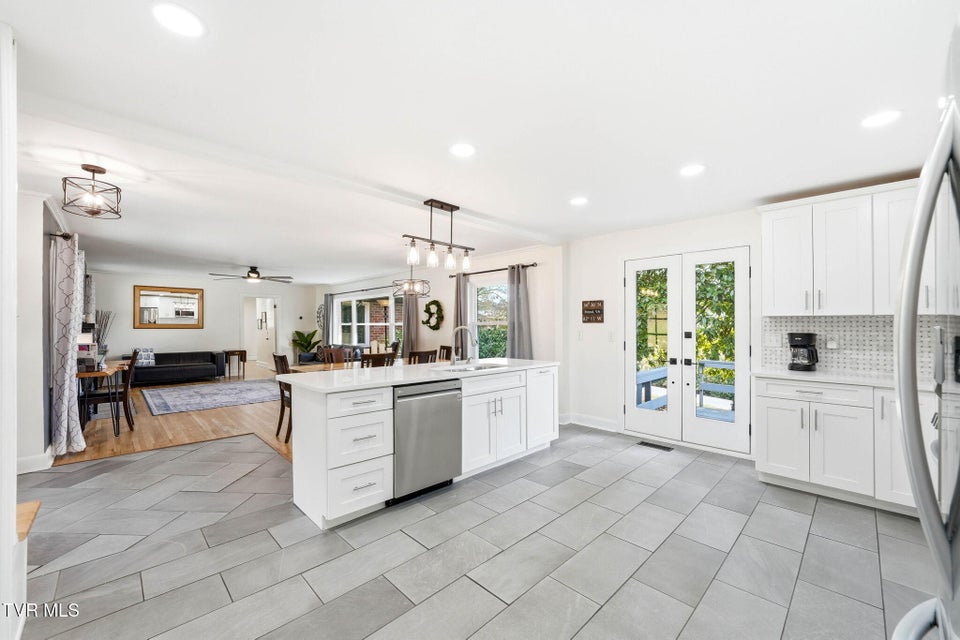 Photo #13: 180 Green Hill Road