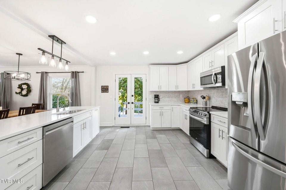 Photo #14: 180 Green Hill Road