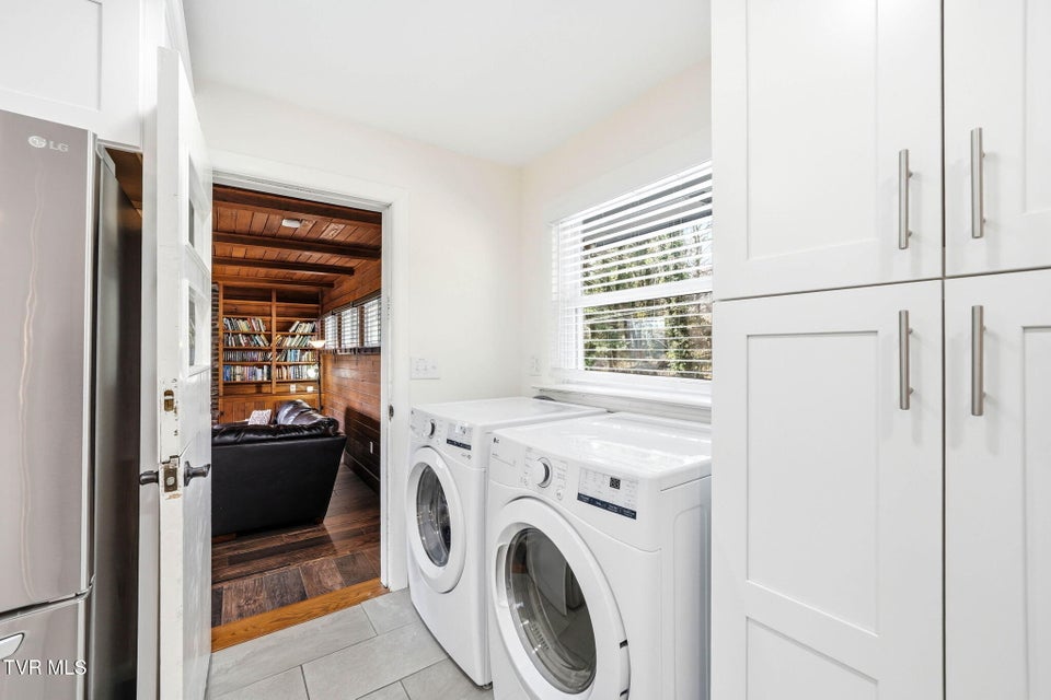 Photo #15: 180 Green Hill Road