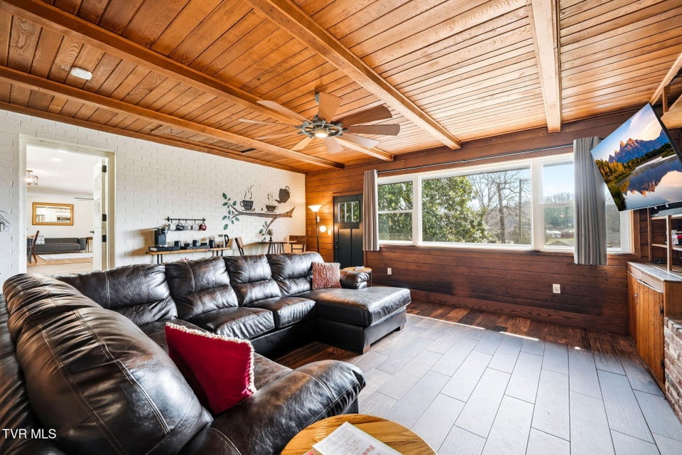 Photo #18: 180 Green Hill Road