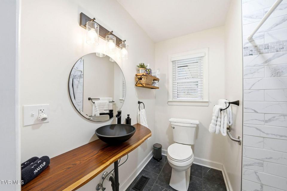 Photo #26: 180 Green Hill Road