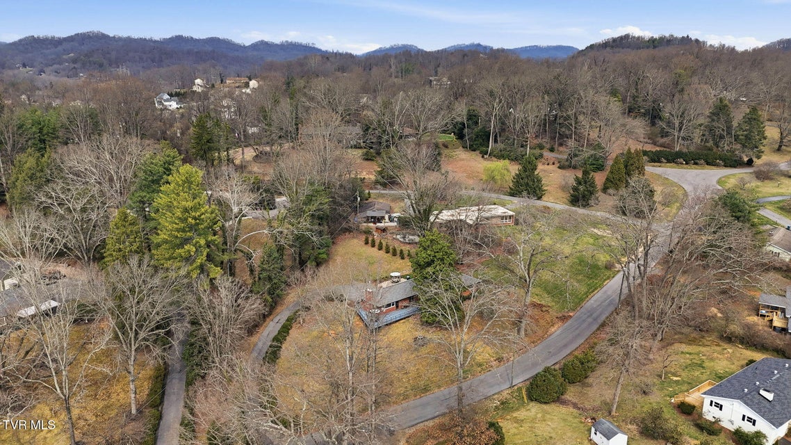 Photo #33: 180 Green Hill Road