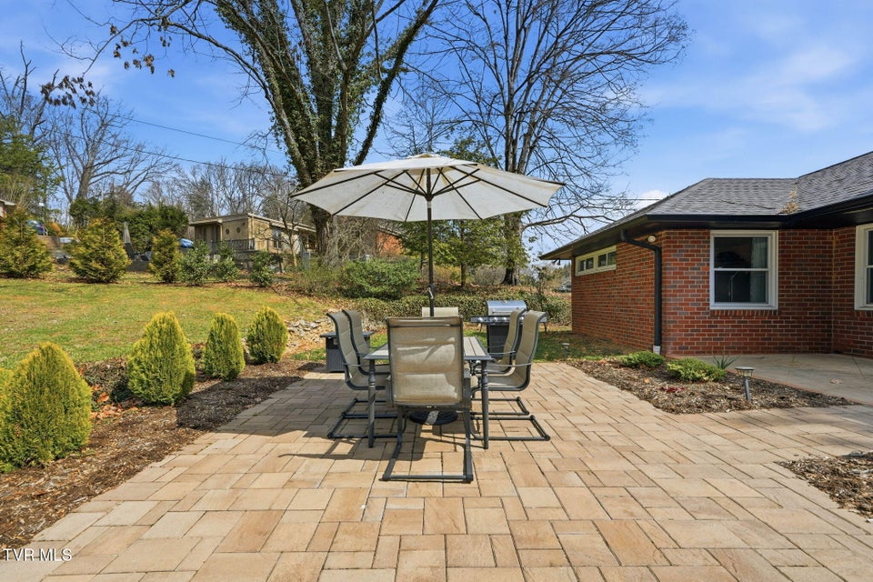 Photo #36: 180 Green Hill Road