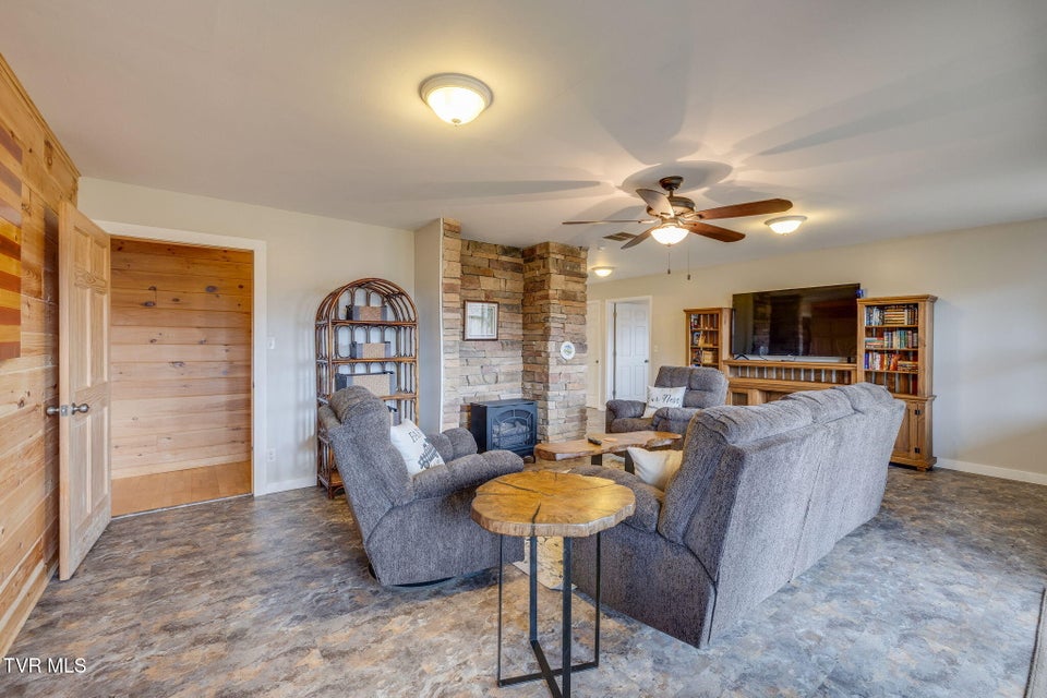 Photo #35: 107 Deer Run Drive