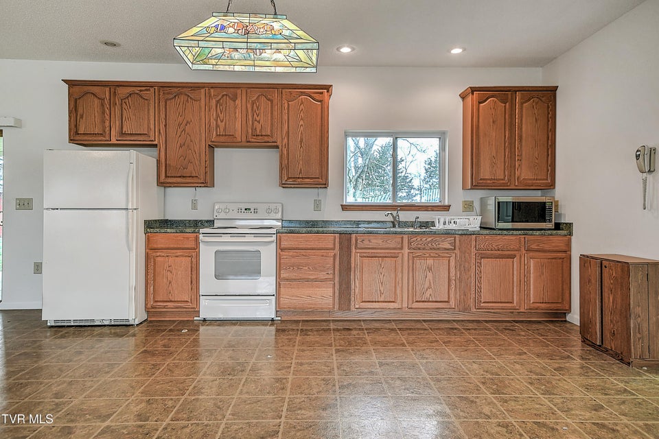 Photo #7: 2536 Old Stagecoach Road