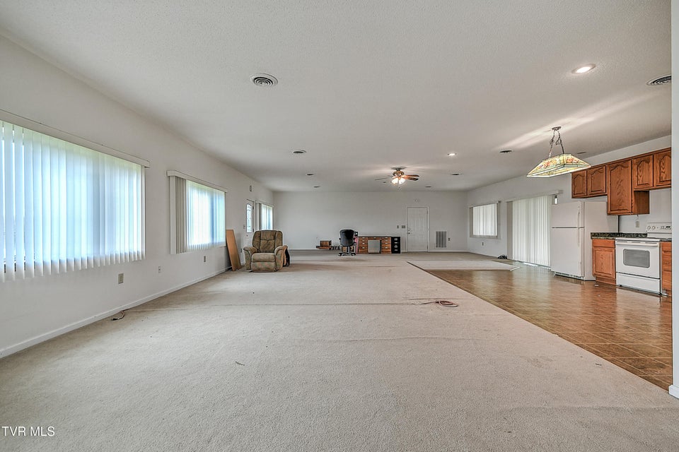 Photo #15: 2536 Old Stagecoach Road