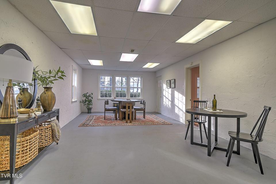 Photo #40: 2041 Edgemont Avenue