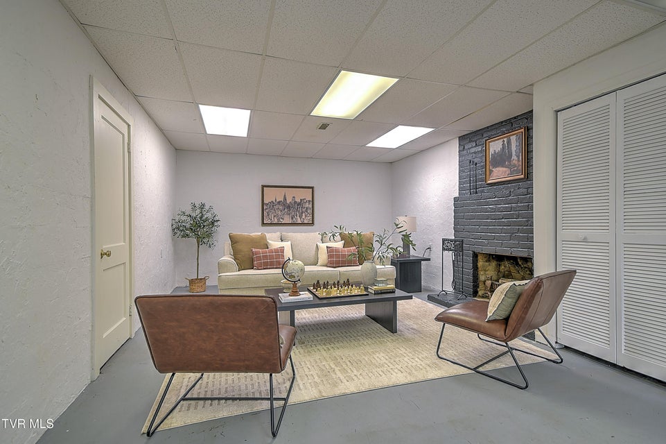 Photo #43: 2041 Edgemont Avenue