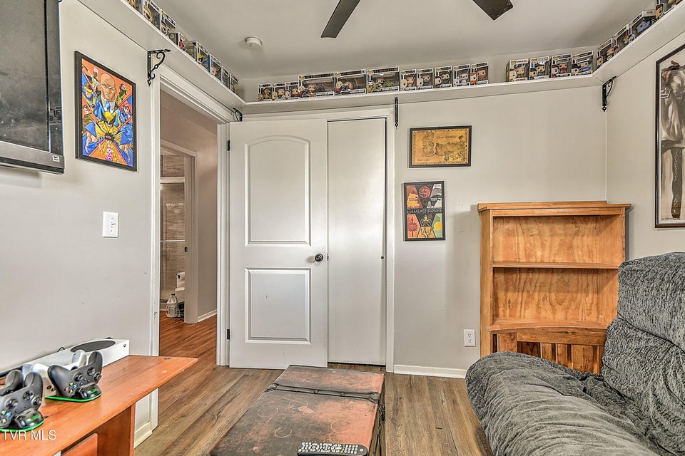 Photo #36: 4006 Englewood Boulevard