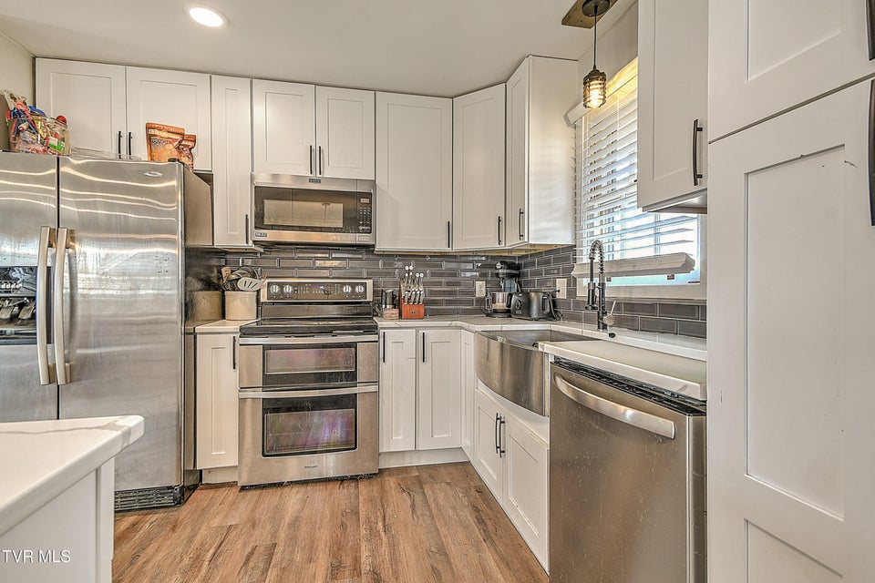 Photo #12: 4006 Englewood Boulevard