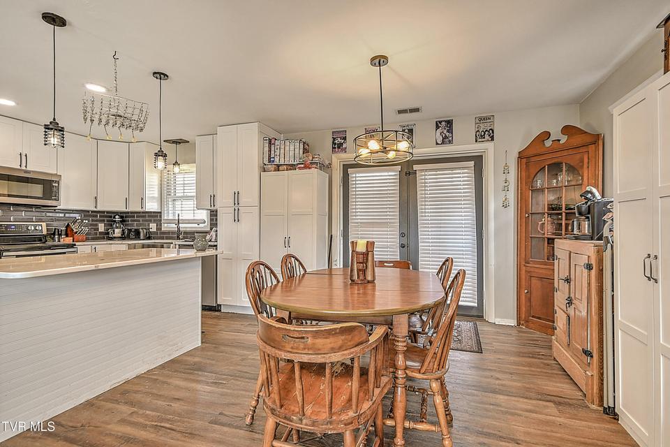 Photo #15: 4006 Englewood Boulevard