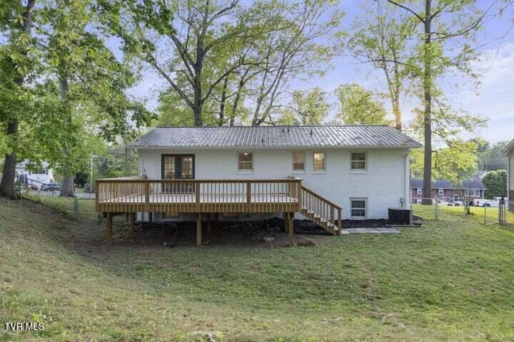 Photo #4: 4006 Englewood Boulevard