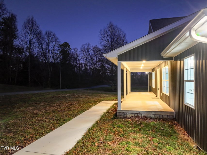 Photo #50: 960 Allens Bridge Road