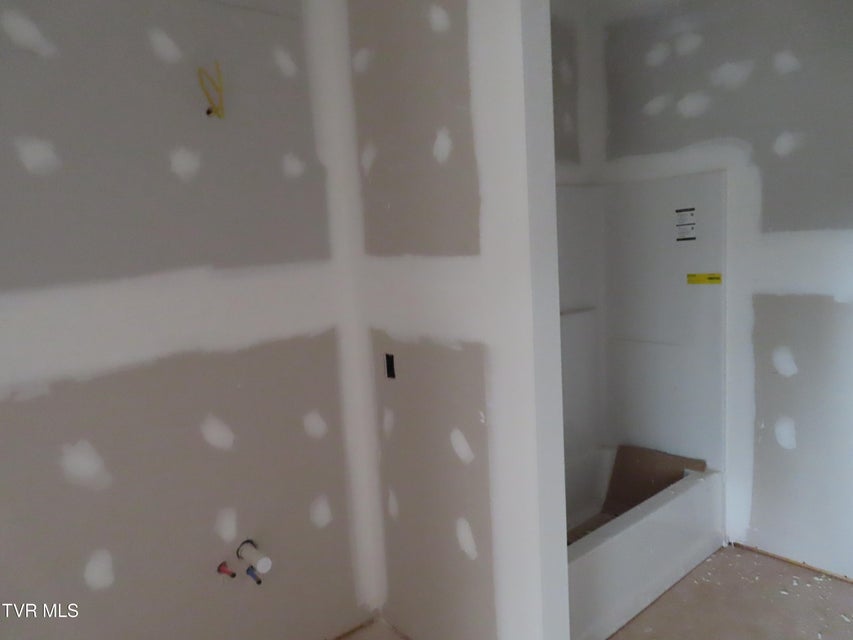 Photo #10: 114 Creek Side Court