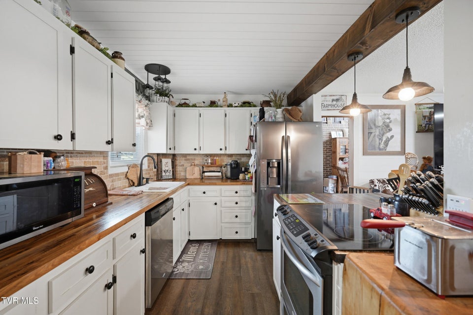 Photo #12: 6320 Booth Court