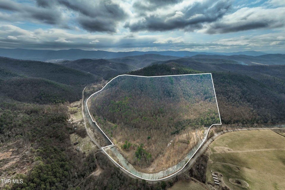 Photo #3: 9613 Roan Creek Road