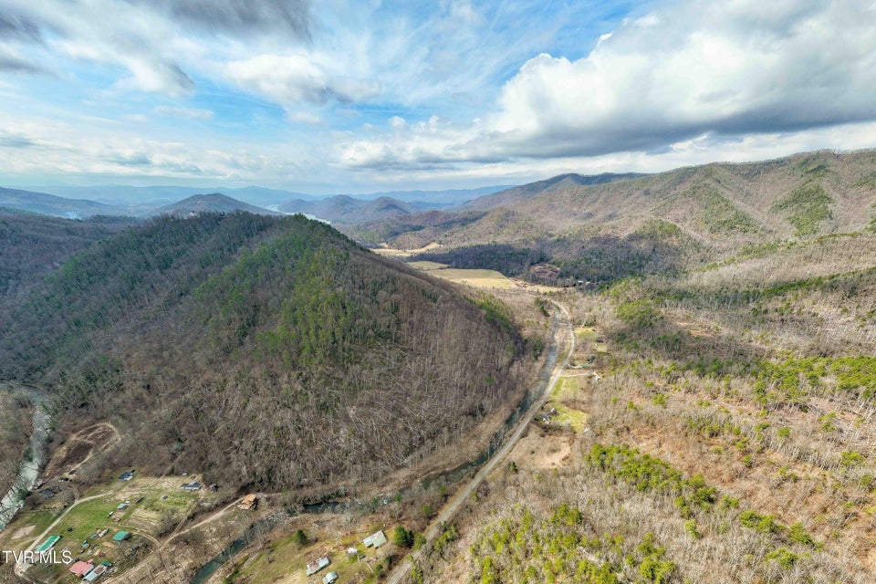 Photo #6: 9613 Roan Creek Road