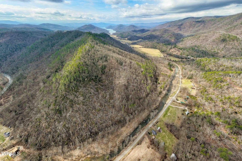 Photo #11: 9613 Roan Creek Road