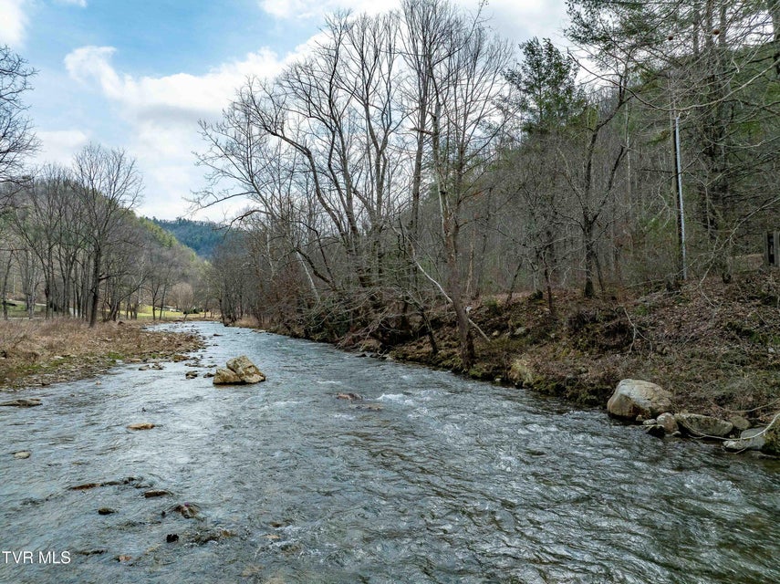 Photo #17: 9613 Roan Creek Road