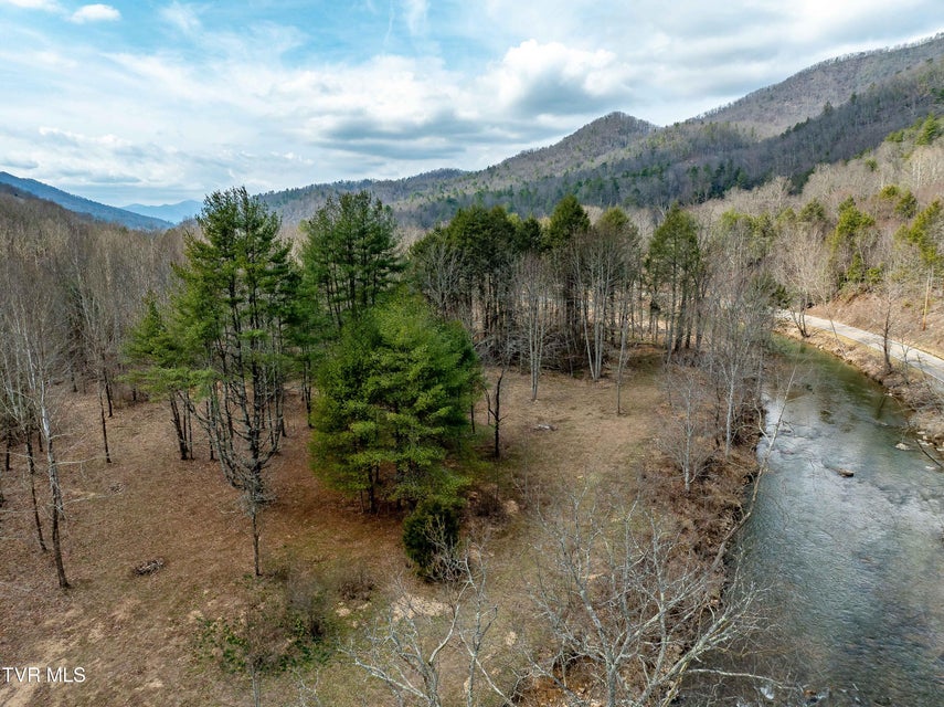 Photo #18: 9613 Roan Creek Road