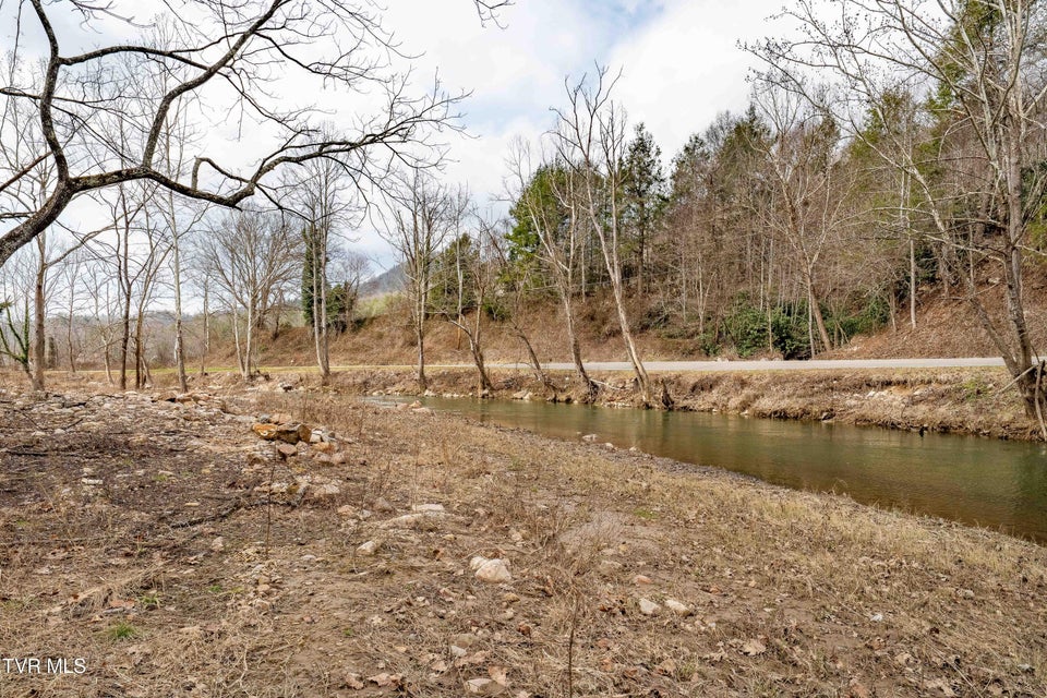 Photo #47: 9613 Roan Creek Road